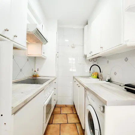 Apartament Little House *