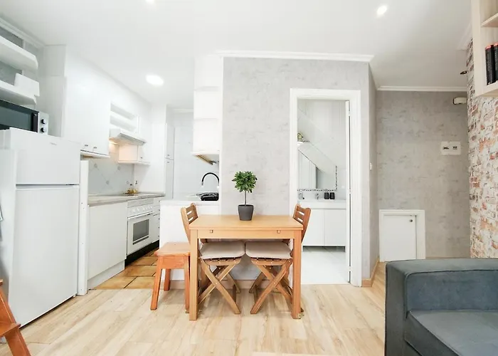 Little House Виго